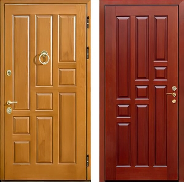 Металлическая дверь с кнокером и панелями МДФ со шпоном с обеих сторон Металлическая дверь с кнокером и панелями МДФ со шпоном с обеих сторон